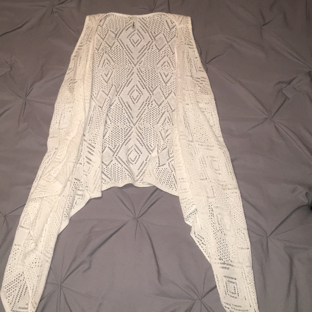 White accessory vest
